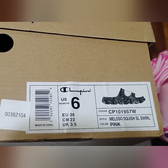 Champion PINK Shoes CP101957W Women 6 in box original - Picture 12 of 16